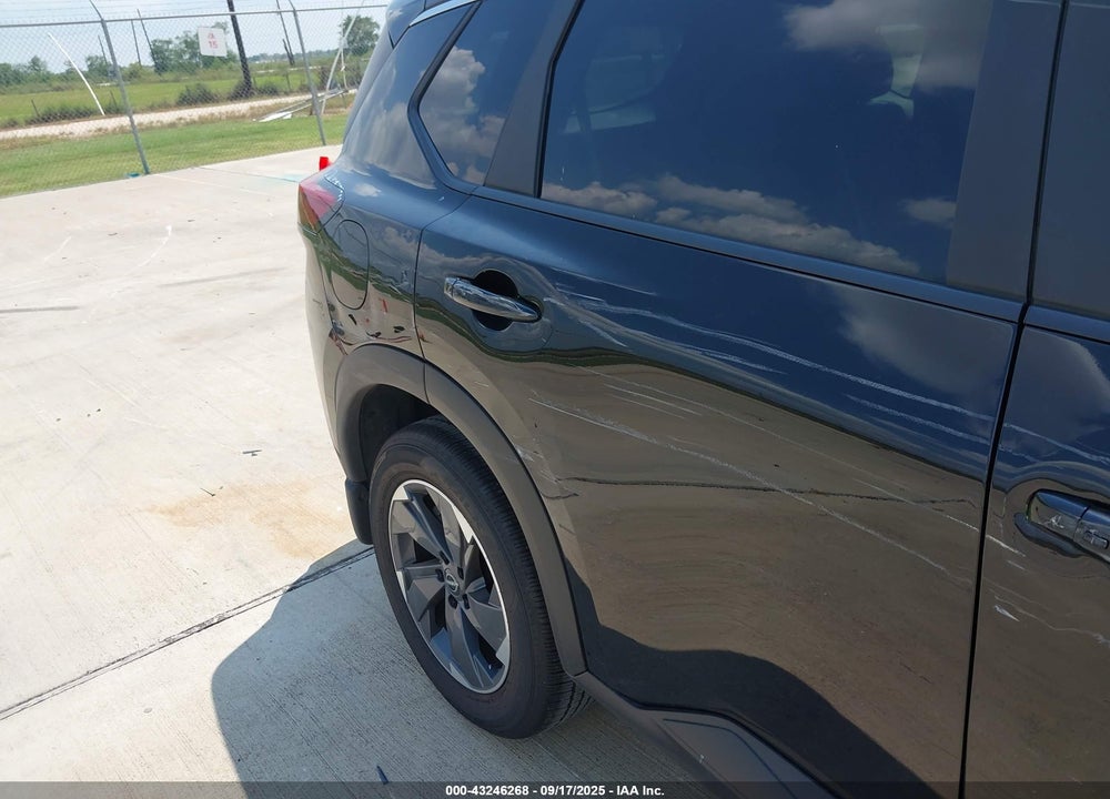 2025 NISSAN ROGUE SV FWD VIN: 5N1BT3BA2SC843475