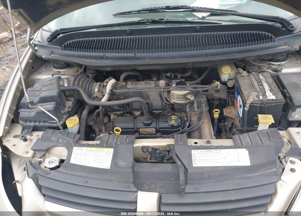 2005 DODGE GRAND CARAVAN SXT VIN: 2D4GP44L05R258721