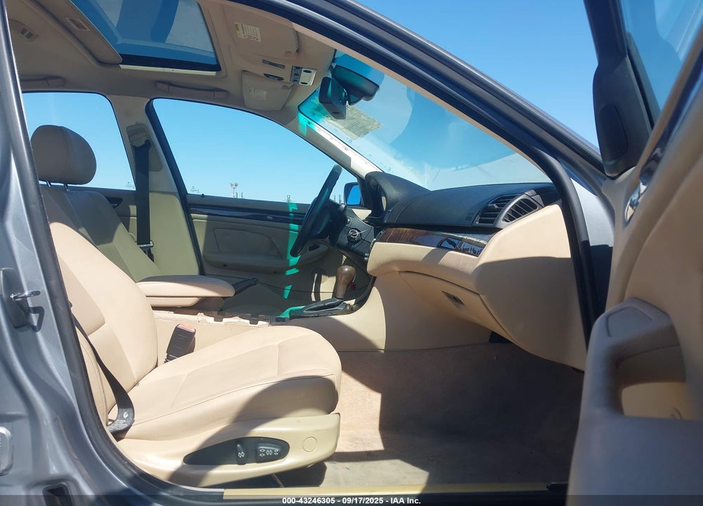2004 BMW 325I VIN: WBAAZ33474KP90172