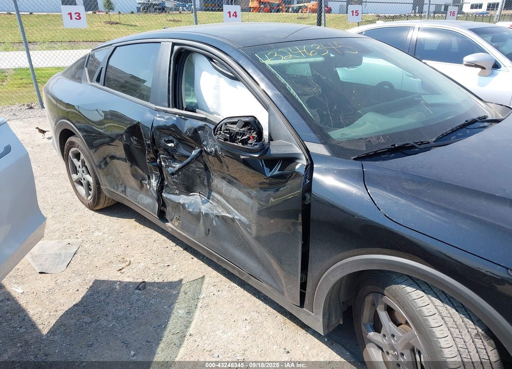 2025 KIA K4 LXS VIN: 3KPFT4DE3SE110386