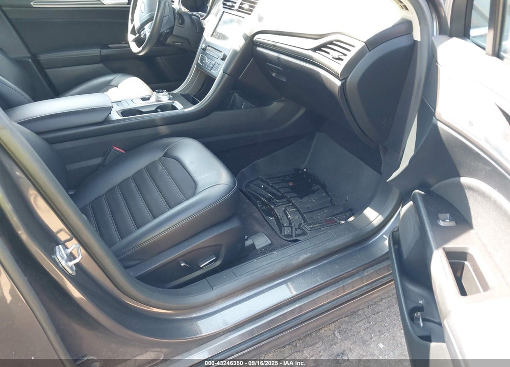 2017 FORD FUSION VIN: 3FA6P0HD8HR250696