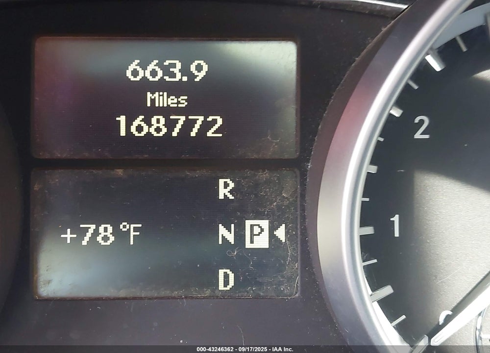 2010 MERCEDES-BENZ GL 450 4MATIC VIN: 4JGBF7BE4AA577873