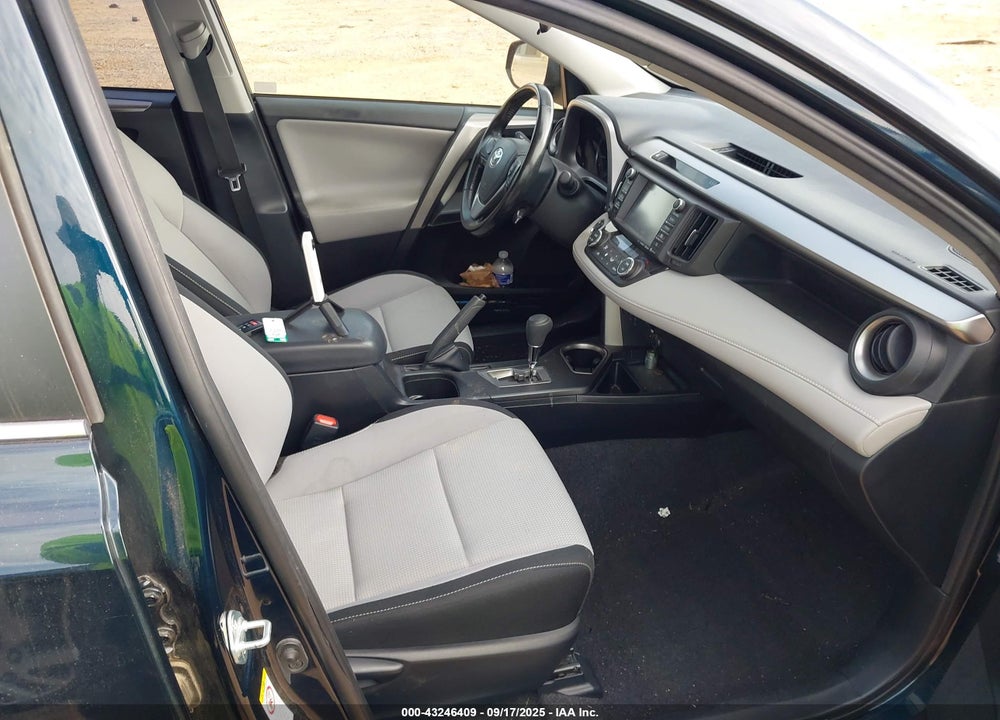 2018 TOYOTA RAV4 VIN: JTMRFREV9JJ735876