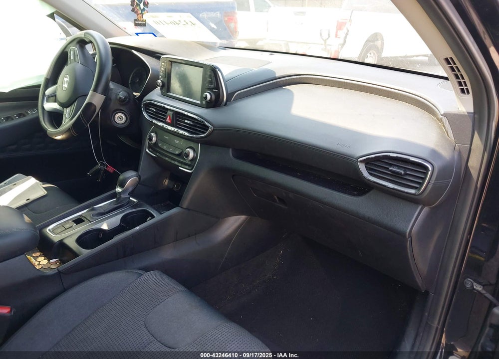 2019 HYUNDAI SANTA FE VIN: 5NMS23AD7KH112948