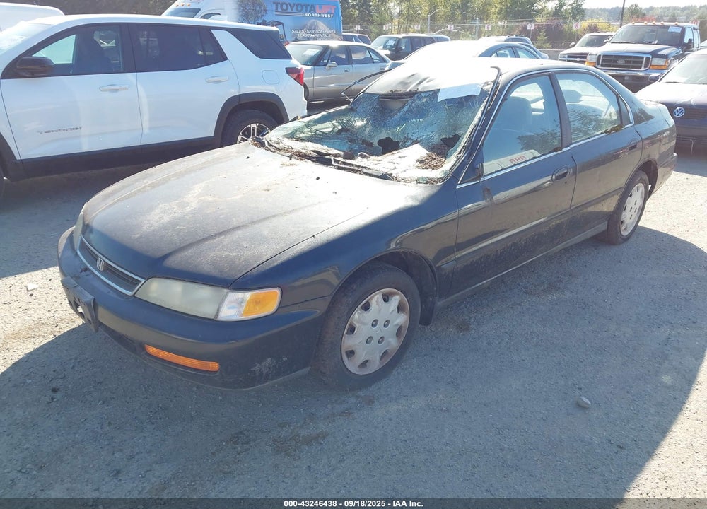 1997 HONDA ACCORD LX VIN: 1HGCD5635VA220267
