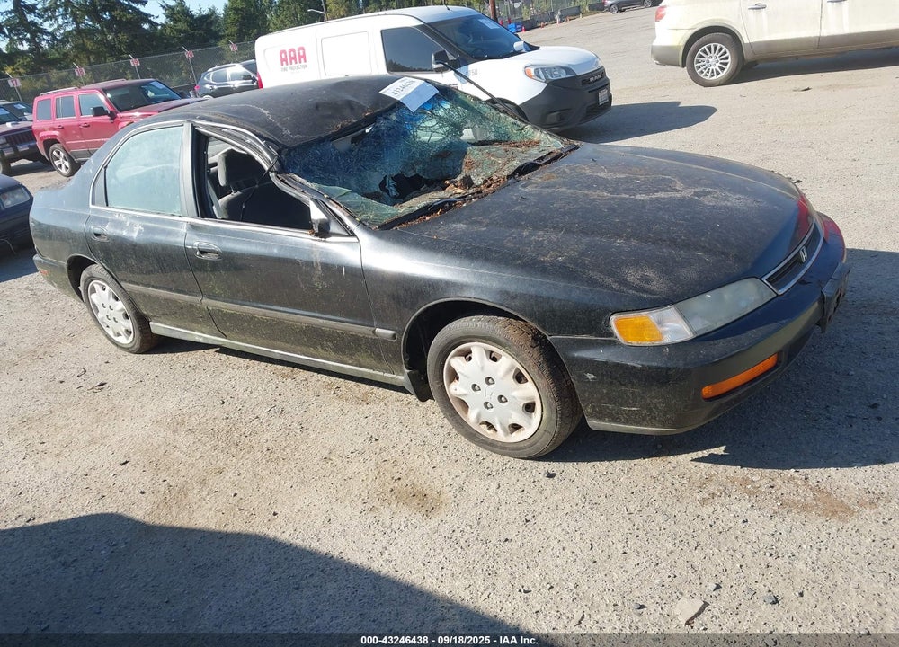 1997 HONDA ACCORD LX VIN: 1HGCD5635VA220267