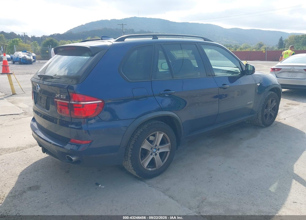 2013 BMW X5 VIN: 5UXZW0C55D0B92892