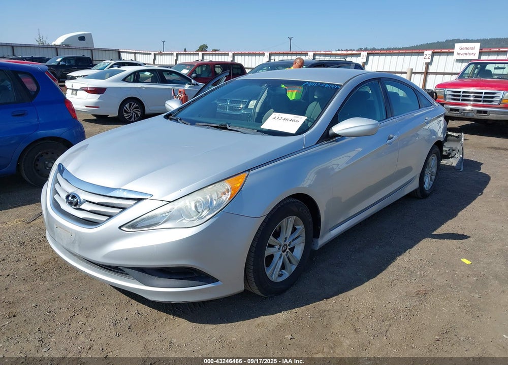2014 HYUNDAI SONATA VIN: 5NPEB4AC3EH924250