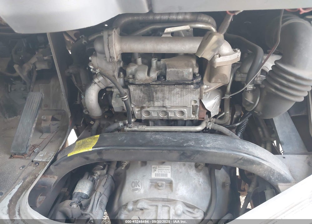 2014 ISUZU COMMERCIAL VAN VIN: JALB4T176E7W00111