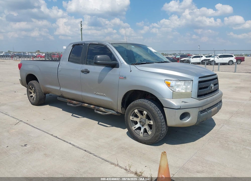 2010 TOYOTA TUNDRA GRADE 5.7L V8 VIN: 5TFCW5F13AX010104