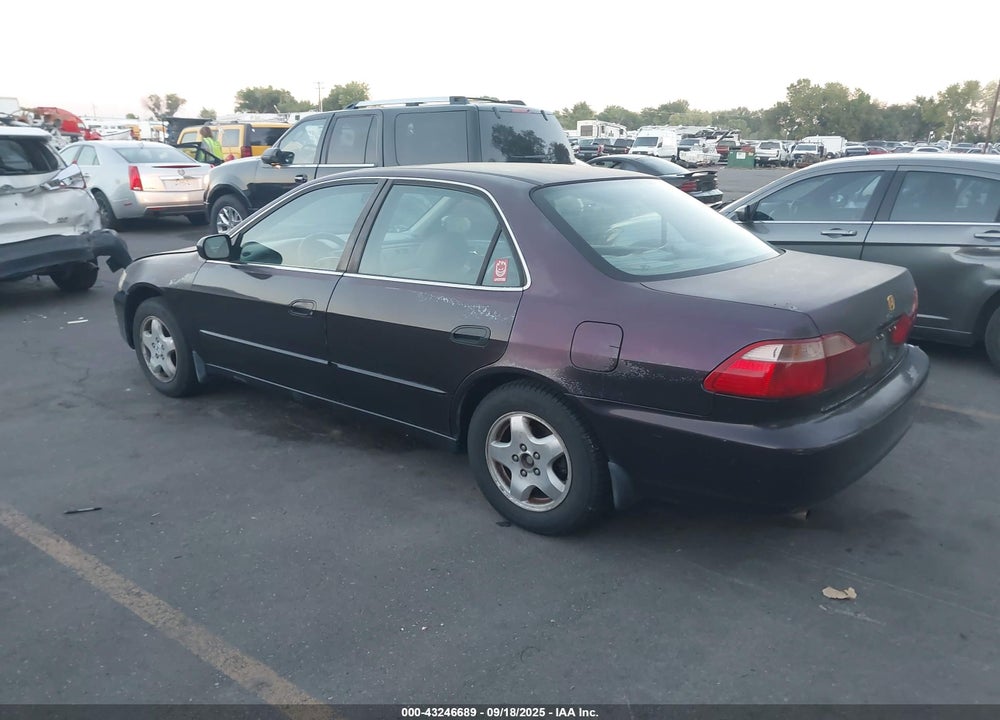 1998 HONDA ACCORD EX V6 VIN: 1HGCG1654WA018278