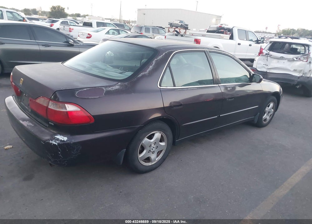 1998 HONDA ACCORD EX V6 VIN: 1HGCG1654WA018278