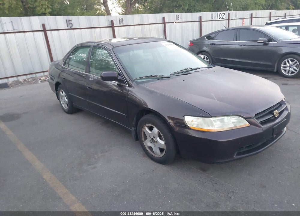 1998 HONDA ACCORD EX V6 VIN: 1HGCG1654WA018278