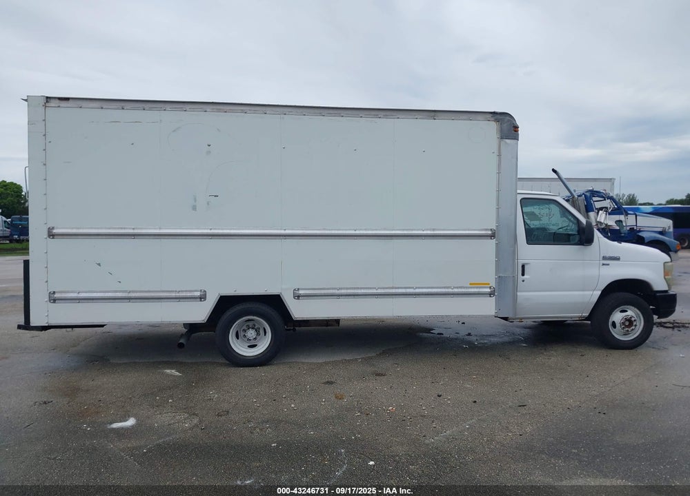2011 FORD E-350 CUTAWAY VIN: 1FDWE3FL1BDA63923