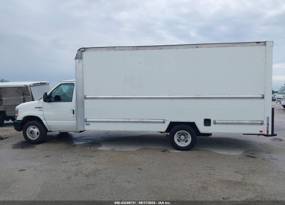 2011 FORD E-350 CUTAWAY VIN: 1FDWE3FL1BDA63923