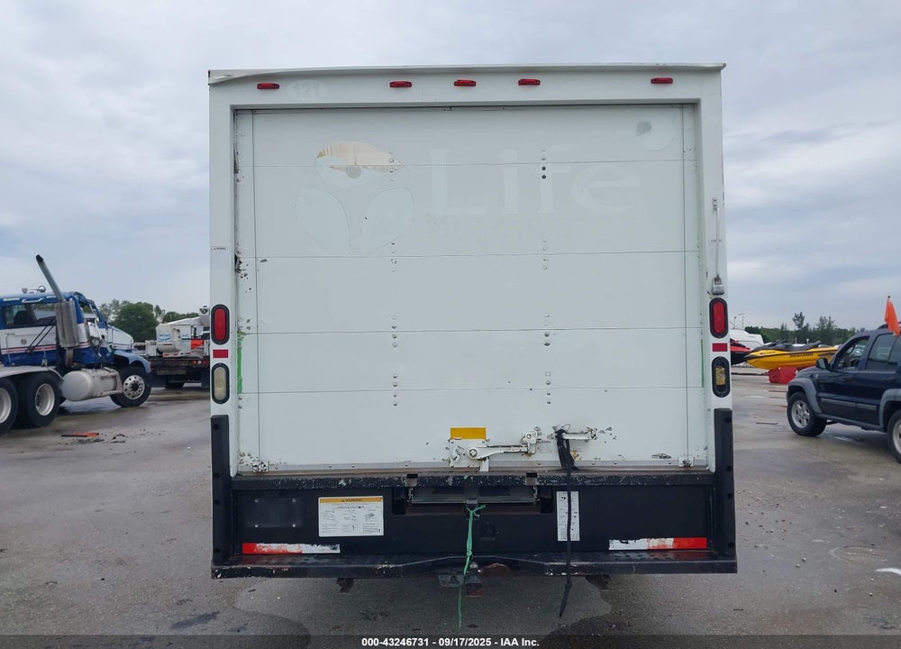 2011 FORD E-350 CUTAWAY VIN: 1FDWE3FL1BDA63923