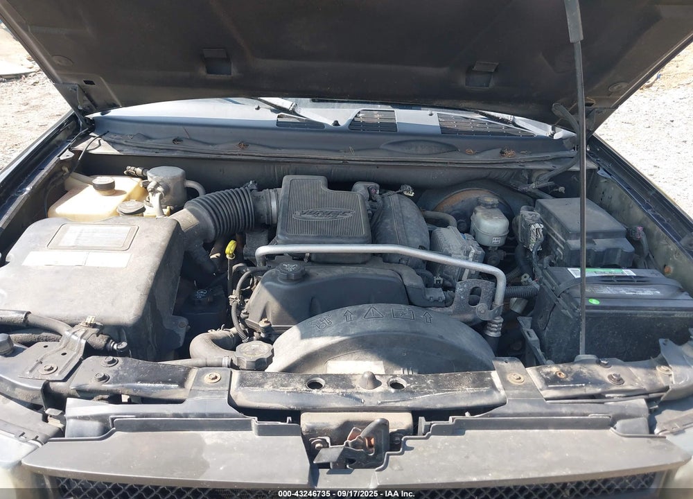 2005 CHEVROLET TRAILBLAZER VIN: 1GNDT13S752355228