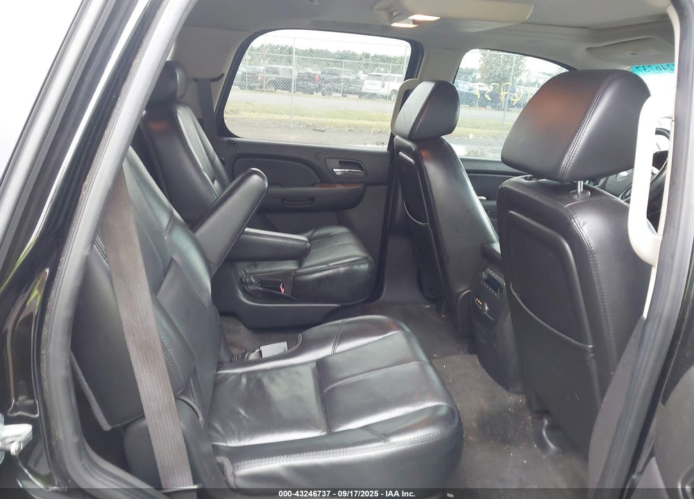 2007 CHEVROLET TAHOE LTZ VIN: 1GNFK13047J219335