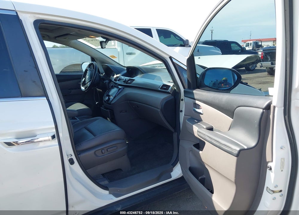 2016 ODYSSEY HONDA  EX-L VIN: 5FNRL5H69GB040836
