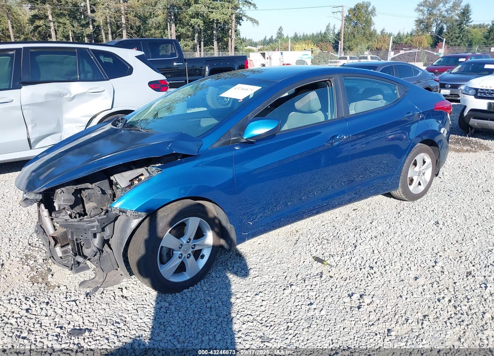 2013 HYUNDAI ELANTRA VIN: KMHDH4AEXDU945916