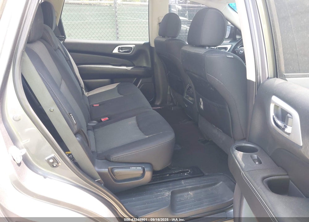 2019 NISSAN PATHFINDER VIN: 5N1DR2MN9KC629956