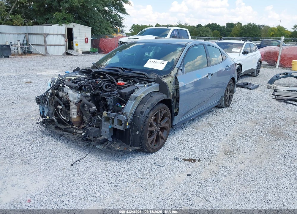 2018 HONDA CIVIC VIN: SHHFK7G4XJU217093