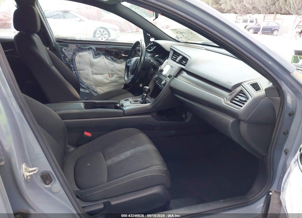 2018 HONDA CIVIC VIN: SHHFK7G4XJU217093