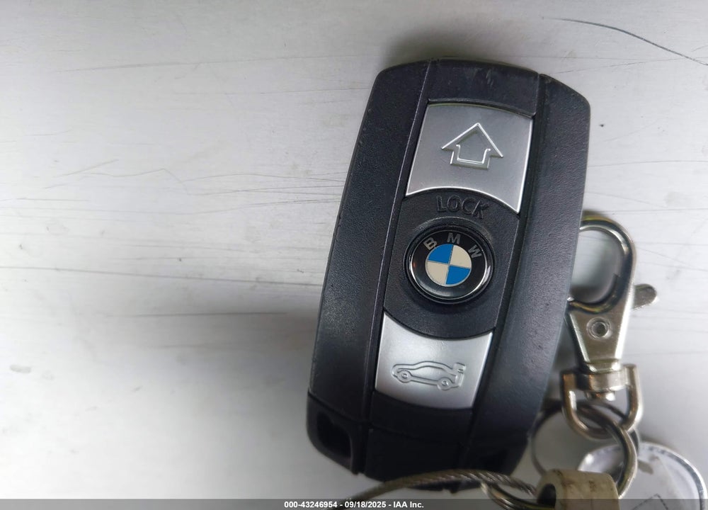 2008 BMW 328I VIN: WBAVS13548FX17018