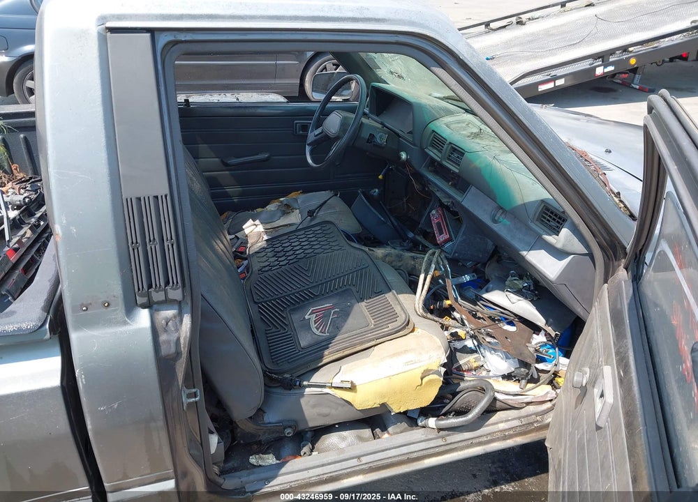 1988 TOYOTA PICKUP 1/2 TON RN50 VIN: JT4RN50R0J5156628
