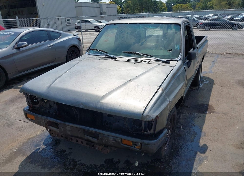 1988 TOYOTA PICKUP 1/2 TON RN50 VIN: JT4RN50R0J5156628