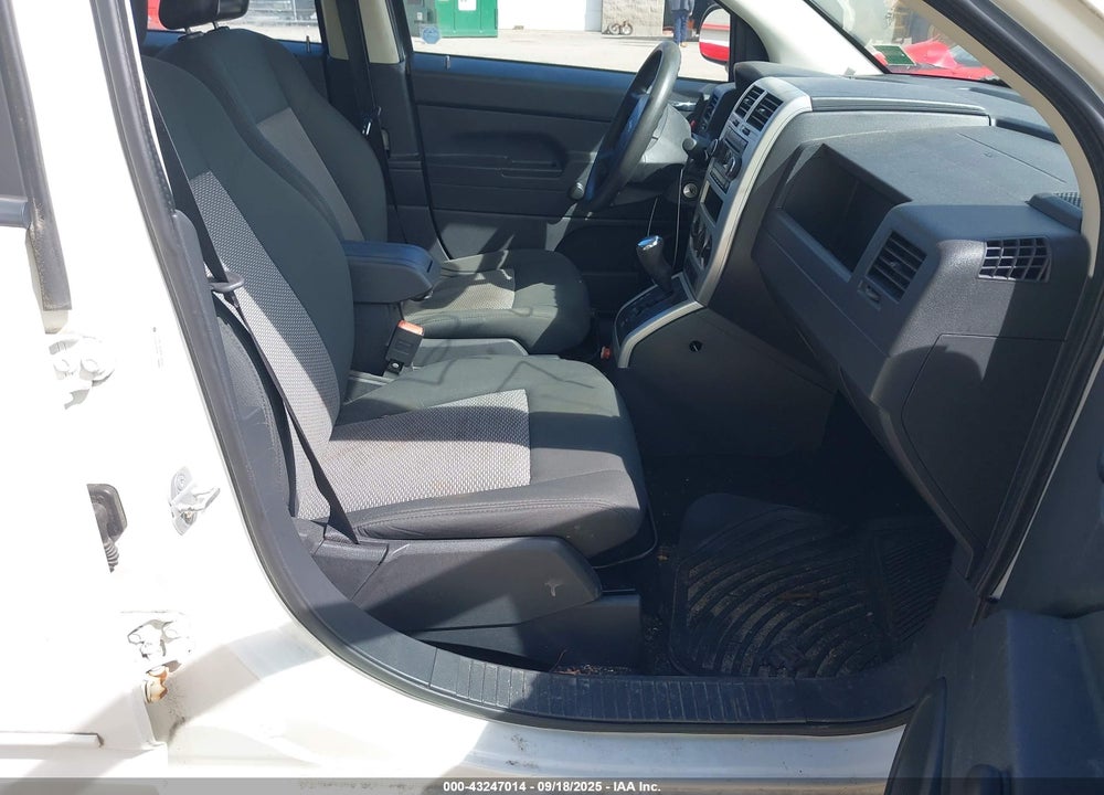 2008 JEEP COMPASS SPORT VIN: 1J8FT47W08D785281