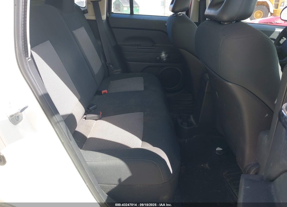 2008 JEEP COMPASS SPORT VIN: 1J8FT47W08D785281