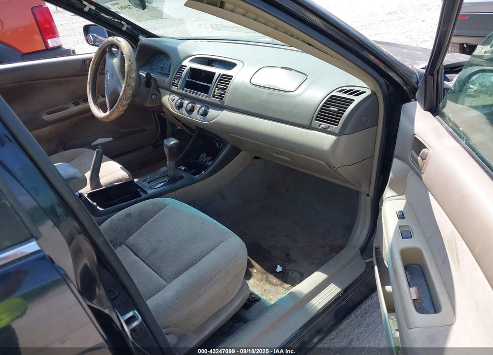 2002 TOYOTA CAMRY LE VIN: 4T1BE32K92U098012