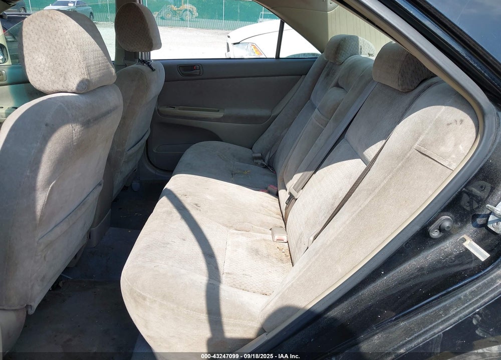 2002 TOYOTA CAMRY LE VIN: 4T1BE32K92U098012