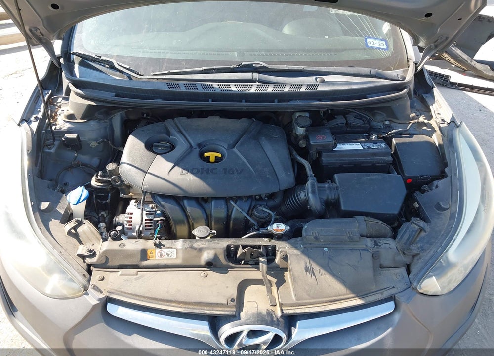 2014 HYUNDAI ELANTRA VIN: 5NPDH4AE6EH508897