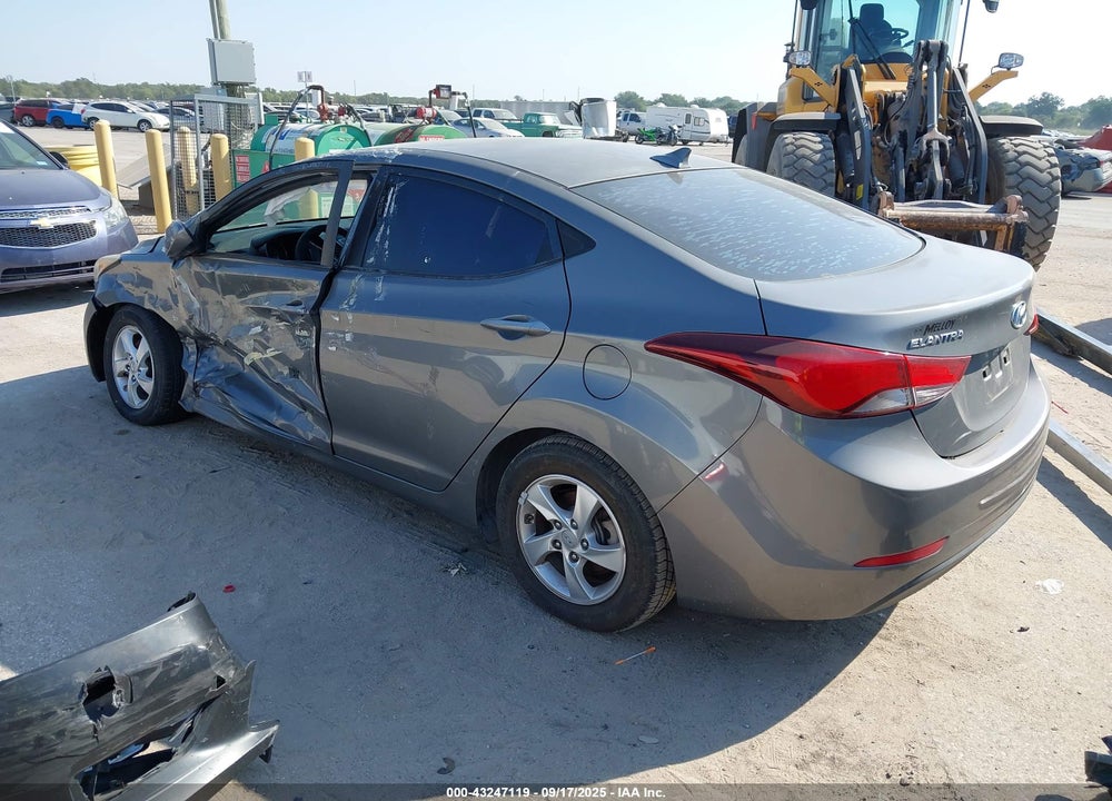 2014 HYUNDAI ELANTRA VIN: 5NPDH4AE6EH508897