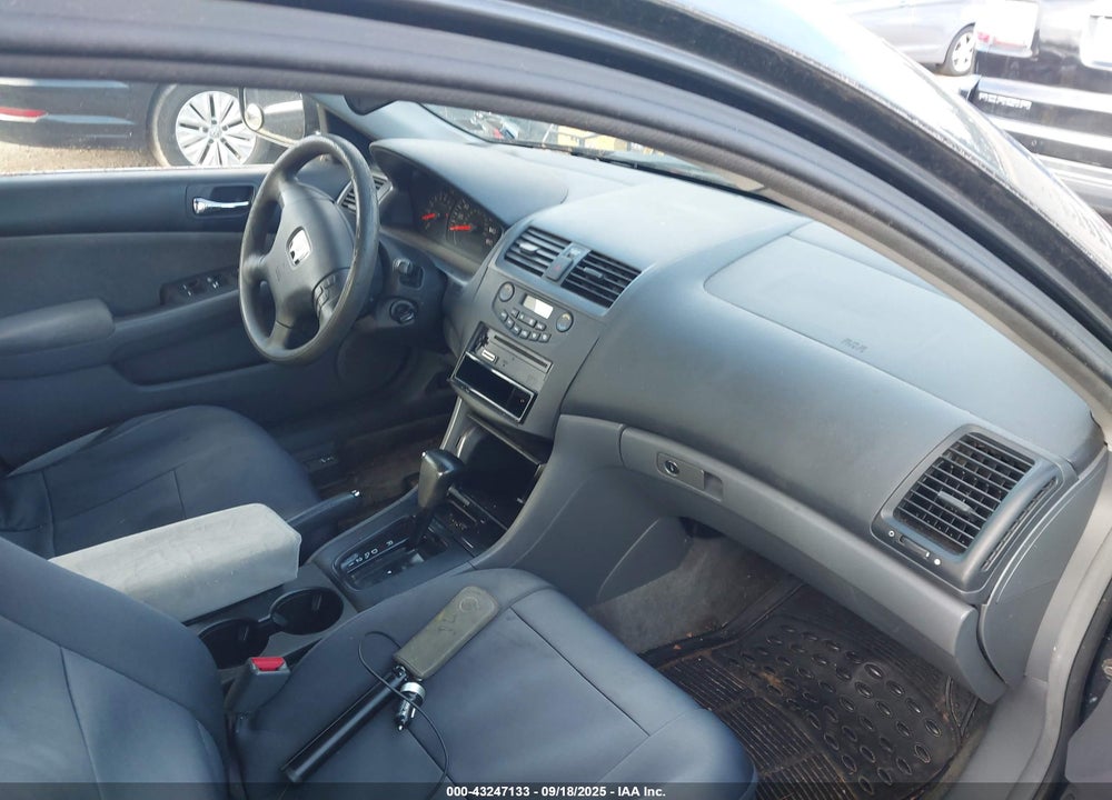 2005 HONDA ACCORD 2.4 LX VIN: 1HGCM56455A137916