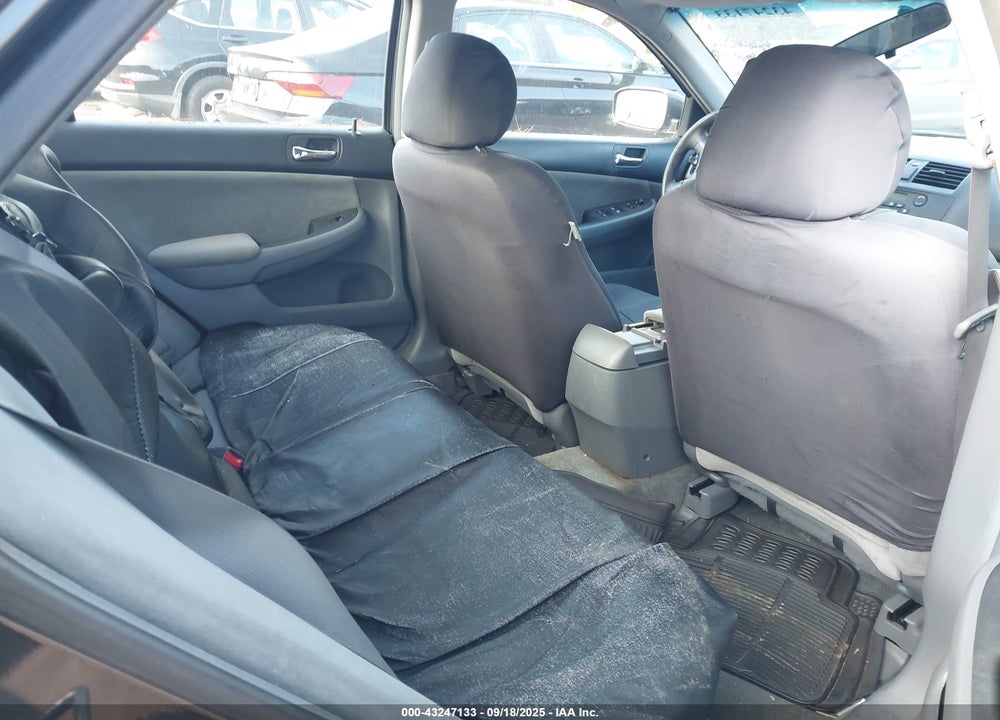 2005 HONDA ACCORD 2.4 LX VIN: 1HGCM56455A137916