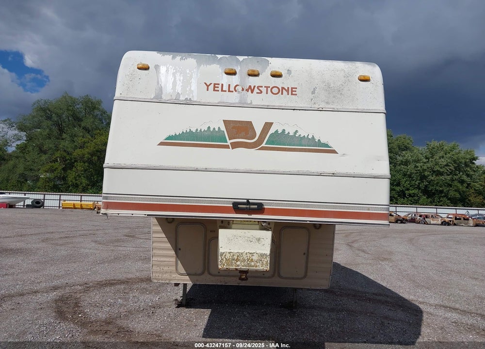 1986 YELLOWSTONE CEVILLE 631L VIN: 1YS300R21G1050287