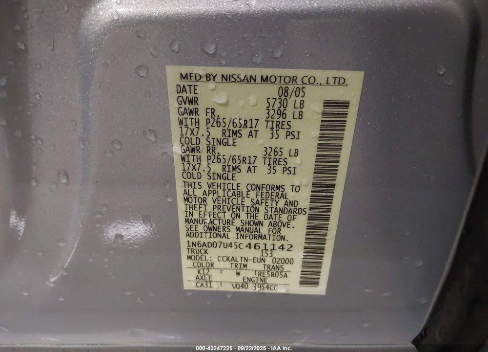 2005 NISSAN FRONTIER LE VIN: 1N6AD07U45C461142