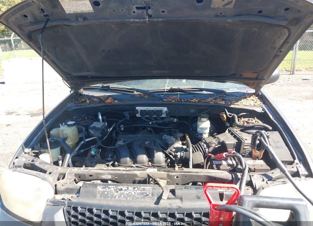 2005 FORD ESCAPE LIMITED VIN: 1FMCU94185KA94998