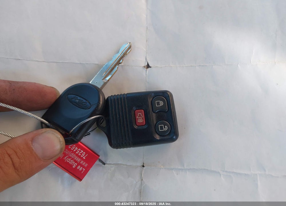 2005 FORD ESCAPE LIMITED VIN: 1FMCU94185KA94998