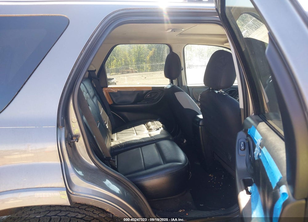 2005 FORD ESCAPE LIMITED VIN: 1FMCU94185KA94998