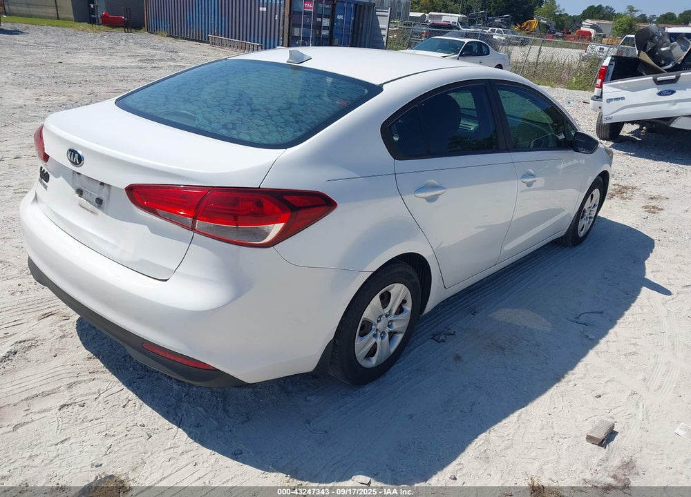 2017 KIA FORTE VIN: 3KPFL4A78HE069591