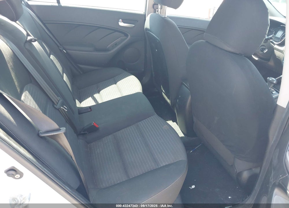 2017 KIA FORTE VIN: 3KPFL4A78HE069591