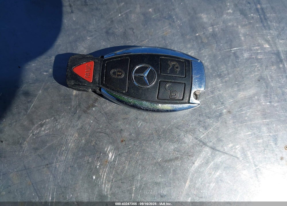 2013 MERCEDES-BENZ C CLASS VIN: WDDGF4HB7DR255973