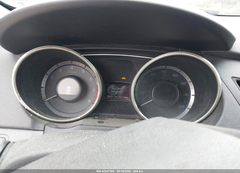 2011 HYUNDAI SONATA VIN: 5NPEC4AC5BH141715