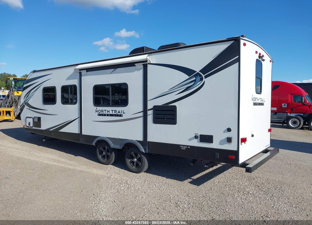 2021 HEARTLAND RV NORTHTRAIL ULTRA LITE TRAVEL TRAILER VIN: 5SFNB2924ME452068
