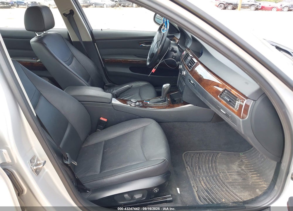 2011 BMW 3 SERIES VIN: WBAPK5C50BA659235