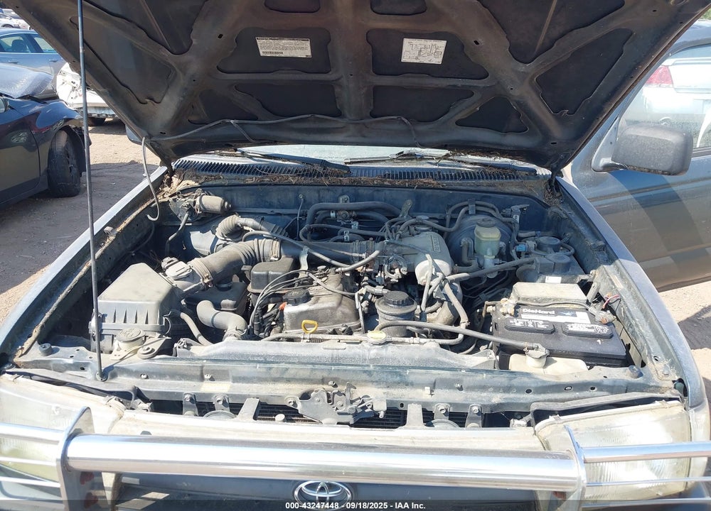1997 TOYOTA 4RUNNER VIN: JT3GM84R8V0019644